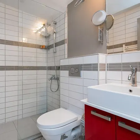 Lägenhetshotell Ala 3*