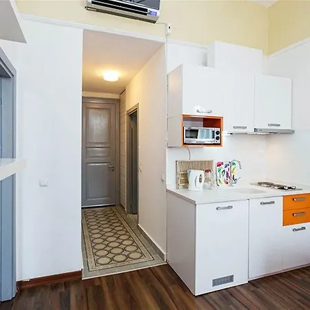 Ala Aparthotel 3*